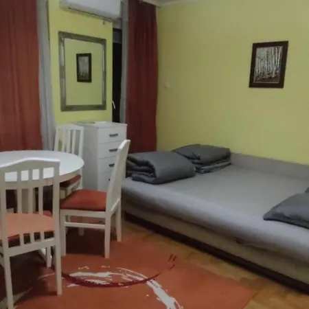 Agava アパート ノヴィ・サド